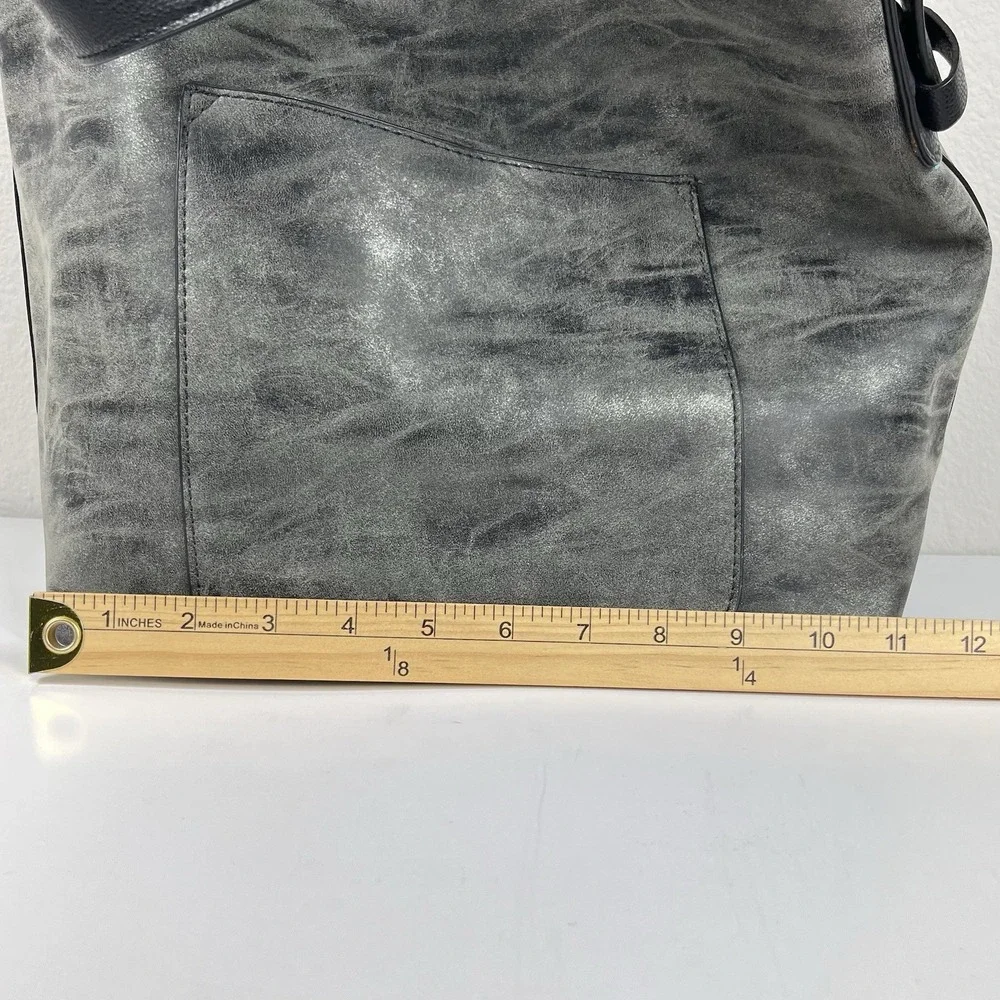 Joy Susan Classic‎ Hobo Vegan Leather Handbag Metallic Platinum Slouchy Grunge
